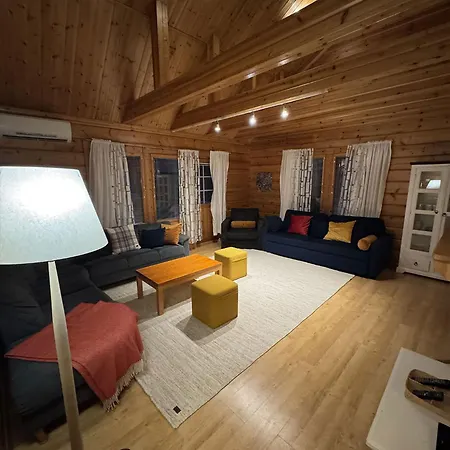 Apartment Lumekkaantie Otso-huoneistot *